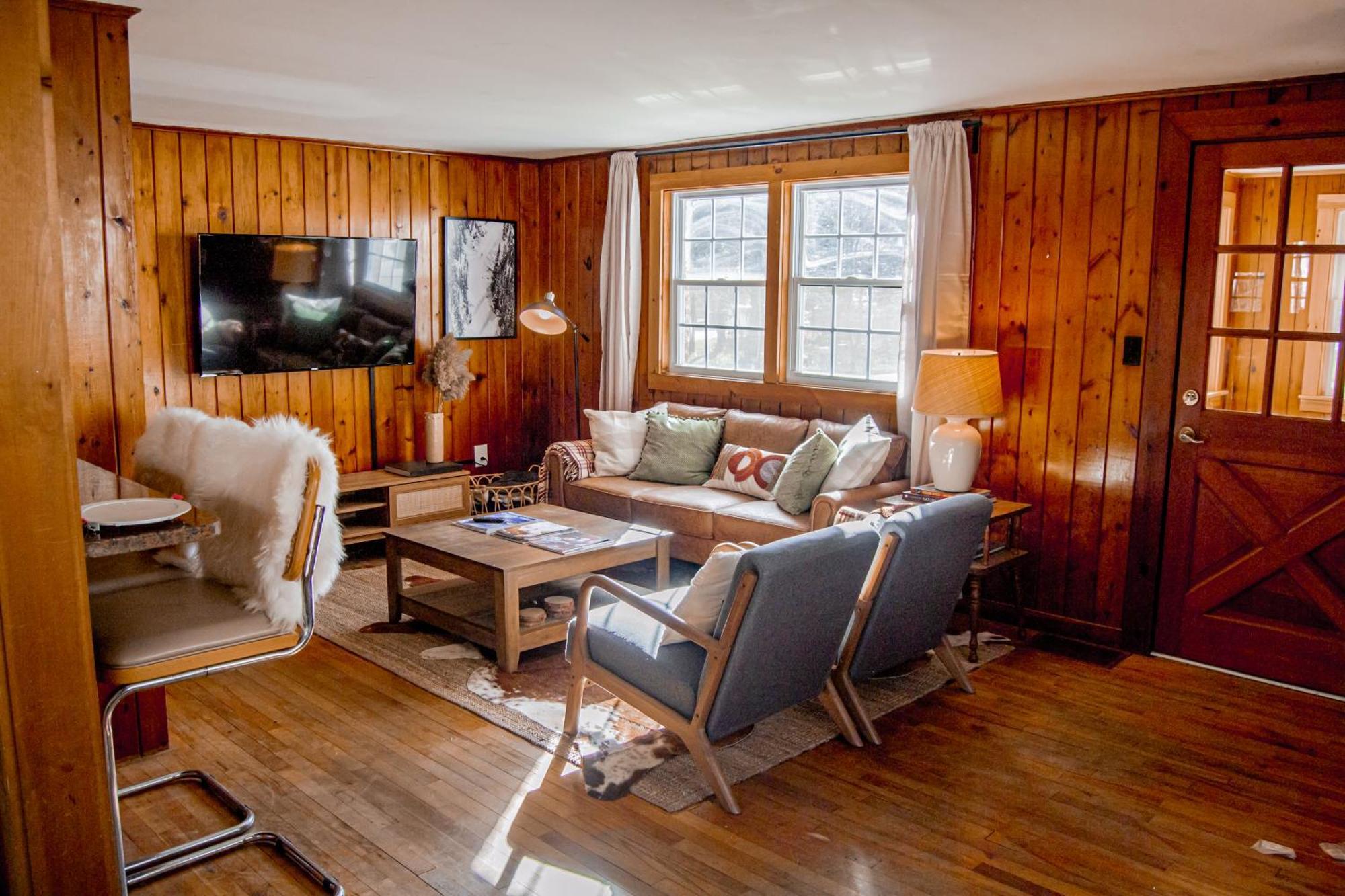 Birch House: Cozy Cabin 5 Min From Okemo Ludlow Extérieur photo